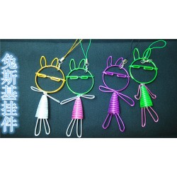 景區(qū)創(chuàng)意家居 萌萌噠彩色鋁絲DIY兔斯基飾品 金屬工藝品批發(fā)定做