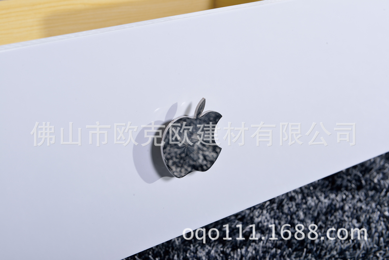 026鋼化玻璃黑白茶幾客廳家具儲(chǔ)物電視柜時(shí)尚簡約個(gè)性佛山家具
