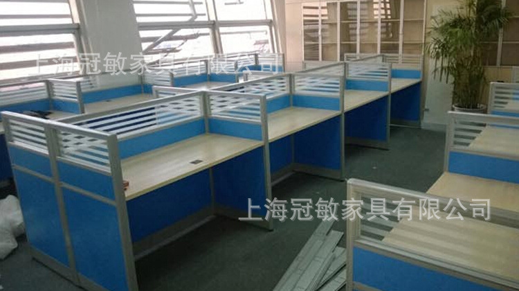 上海辦公家具廠 直銷屏風(fēng)工作位 員工電腦桌卡座 職員辦公桌現(xiàn)貨