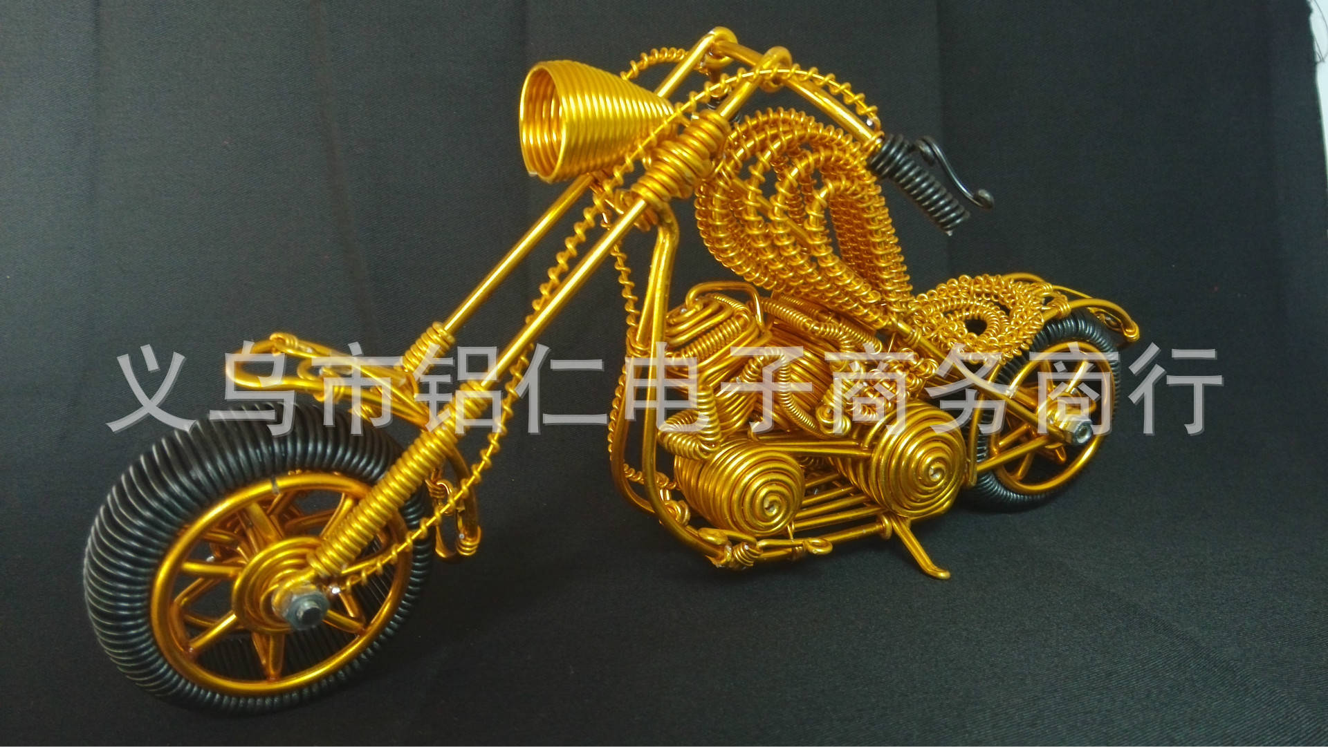景區創意家居 萌萌噠彩色鋁絲DIY兔斯基飾品 金屬工藝品批發定做