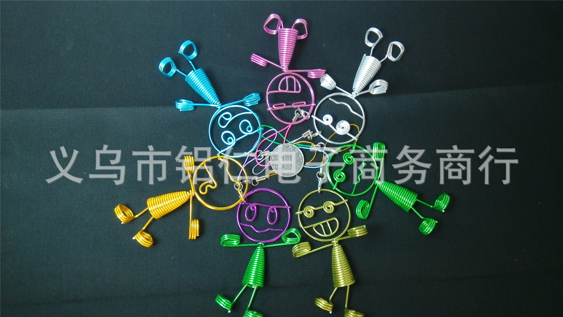 景區創意家居 萌萌噠彩色鋁絲DIY兔斯基飾品 金屬工藝品批發定做
