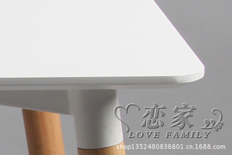 戀家 小戶型實木餐桌休閑簡約洽談桌 飯桌 伊姆斯桌 電腦桌